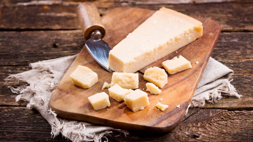 Parmesan in der Schwangerschaft: Ist er für Schwangere sicher?